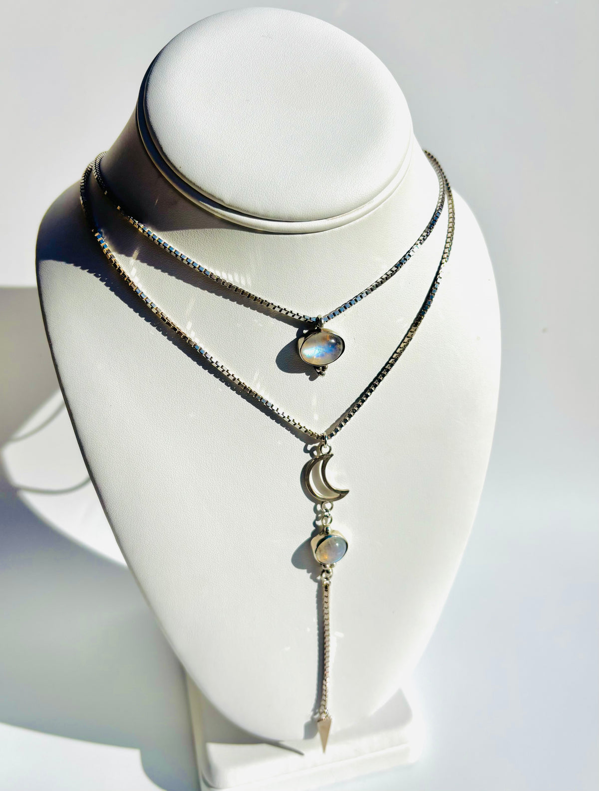 CRESCENT MOONLIGHT NECKLACE