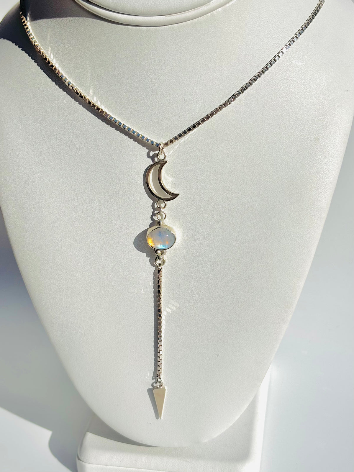 CRESCENT MOONLIGHT NECKLACE